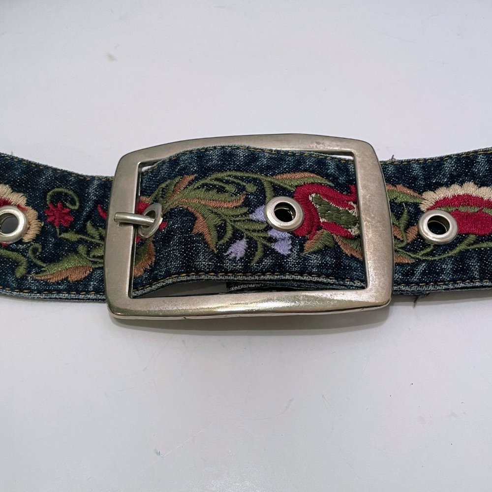 Vintage Judy's Fashion Denim Floral Embroidered Boho Bohemian Hippie Belt Sz: 13 - Picture 4 of 8